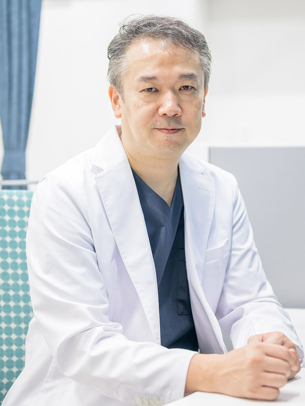 院長 内山勇二郎